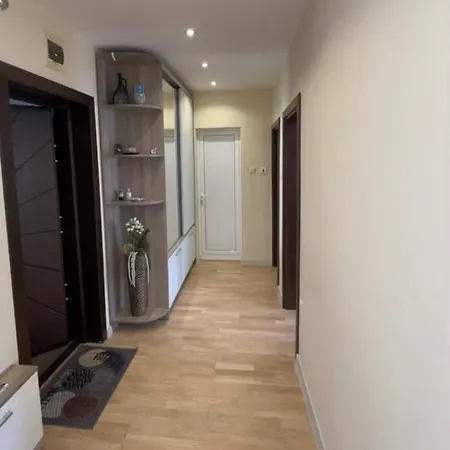 Apartamento Luxury 2-bedroom Sófia